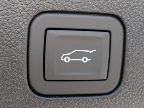 New 2026 GMC Yukon XL Denali AWD/4WD image 19