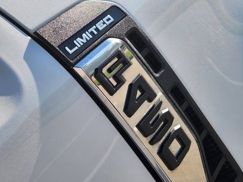 Used 2024 Ford F450 Limited w/ FX4 Off-Road Package image 11