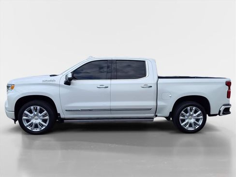 Used 2024 Chevrolet Silverado 1500 High Country w/ High Country Premium Package image 2