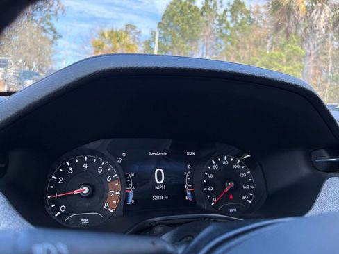 Used 2024 Jeep Compass Latitude image 11