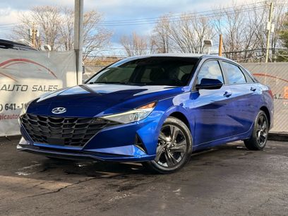 Used 2022 Hyundai Elantra SEL w/ Convenience Package