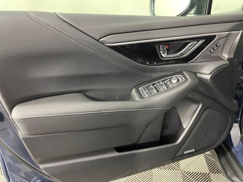 Used 2025 Subaru Outback Touring XT AWD/4WD image 10