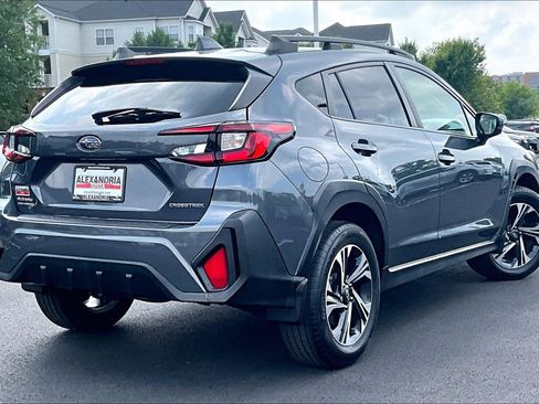 Used 2024 Subaru Crosstrek 2.0i Premium AWD/4WD image 11