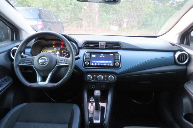 Used 2025 Nissan Versa SV w/ Trunk Package FWD image 14
