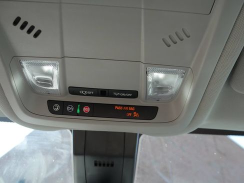 Used 2024 Chevrolet Equinox LT AWD/4WD image 26