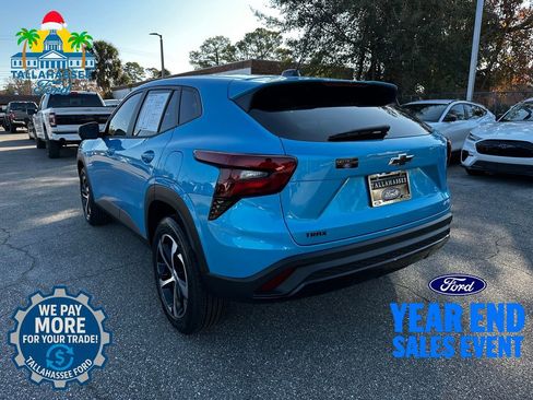 Used 2026 Chevrolet Trax RS image 3