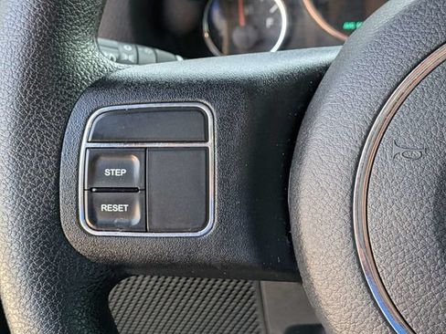 Used 2017 Jeep Wrangler Sport AWD/4WD image 22