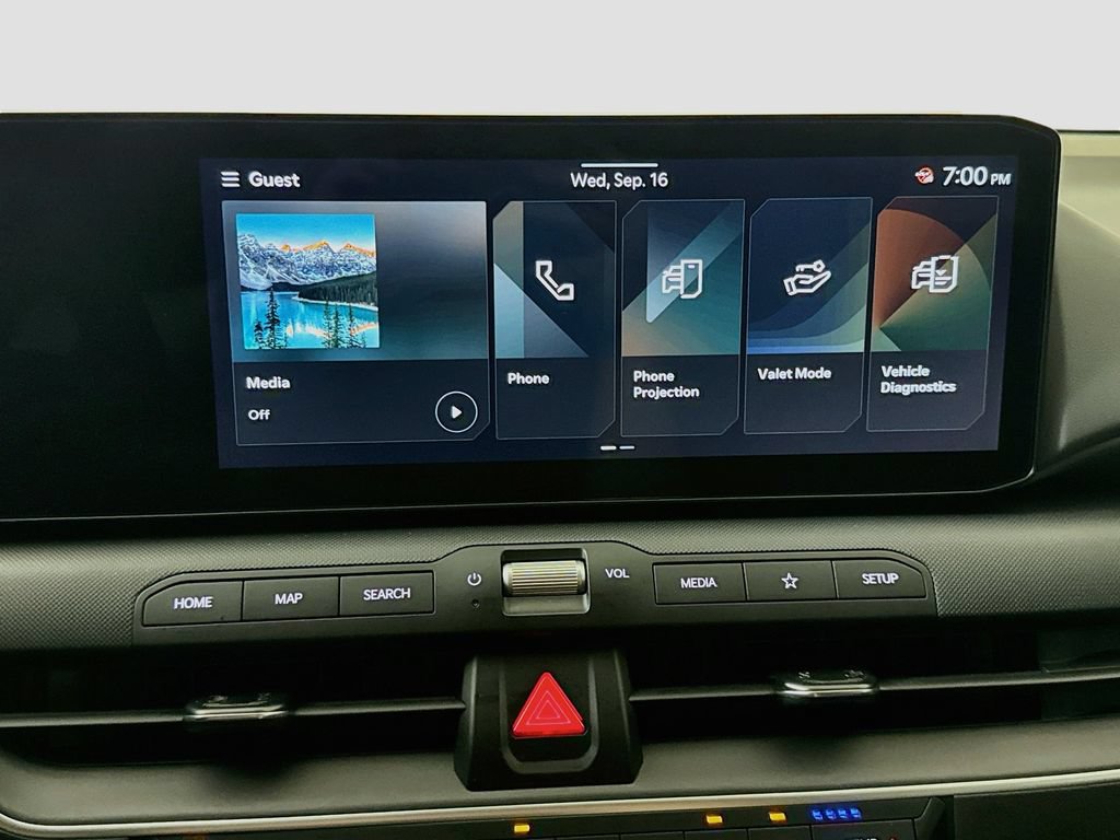 Used 2025 Kia K4 FWD image 14