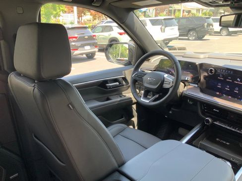 New 2026 Chevrolet Tahoe Z71 w/ Comfort Package AWD/4WD image 16