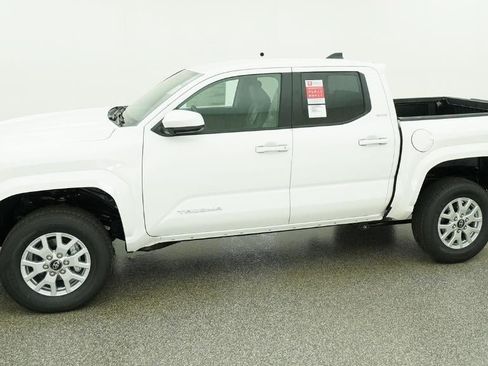 New 2026 Toyota Tacoma SR5 AWD/4WD image 2