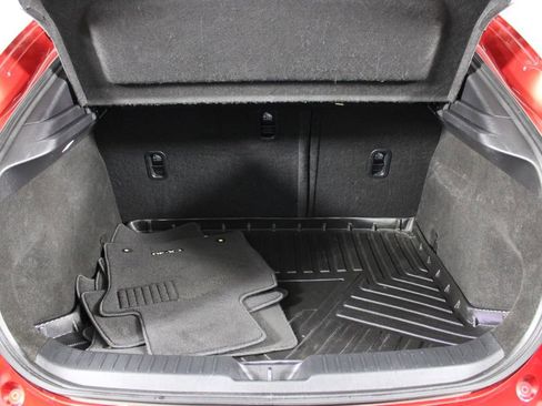 Used 2022 MAZDA CX-30 AWD 2.5 S w/ Premium Package image 16