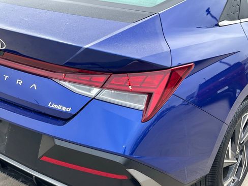 Certified 2025 Hyundai Elantra Limited image 14