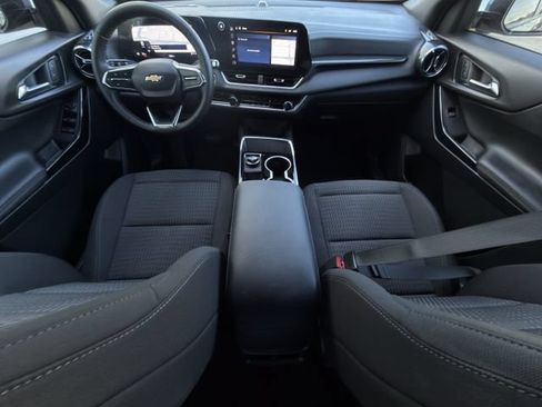 Certified 2026 Chevrolet Equinox LT FWD image 10