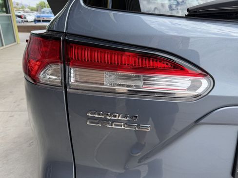 Used 2022 Toyota Corolla Cross LE FWD image 14