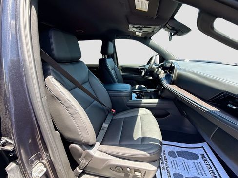 Used 2025 Chevrolet Tahoe LT RWD image 33