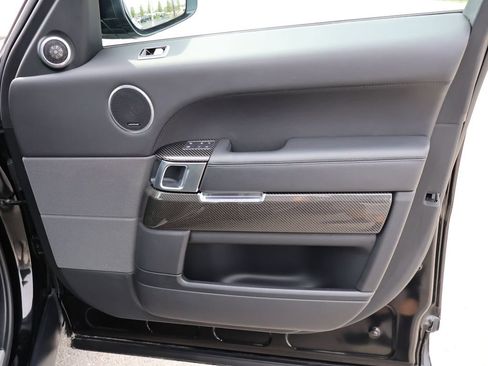 Used 2020 Land Rover Range Rover Sport HST image 12