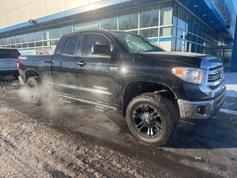 Used 2017 Toyota Tundra SR5 image 6