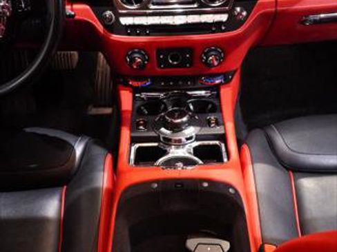 Used 2017 Rolls-Royce Ghost RWD image 16