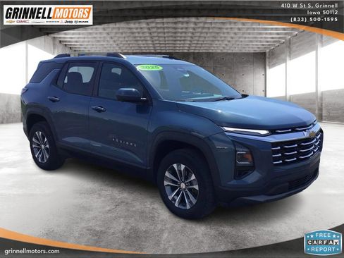 Used 2025 Chevrolet Equinox LT w/ Convenience Package II AWD/4WD image 3