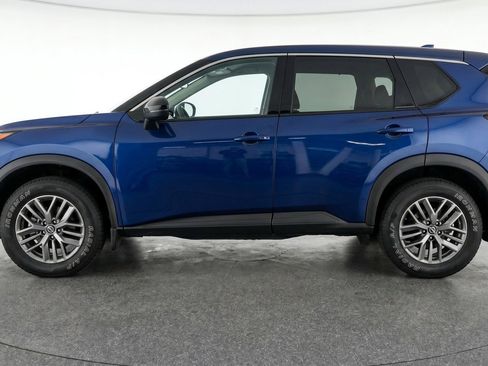 Used 2023 Nissan Rogue S FWD image 5