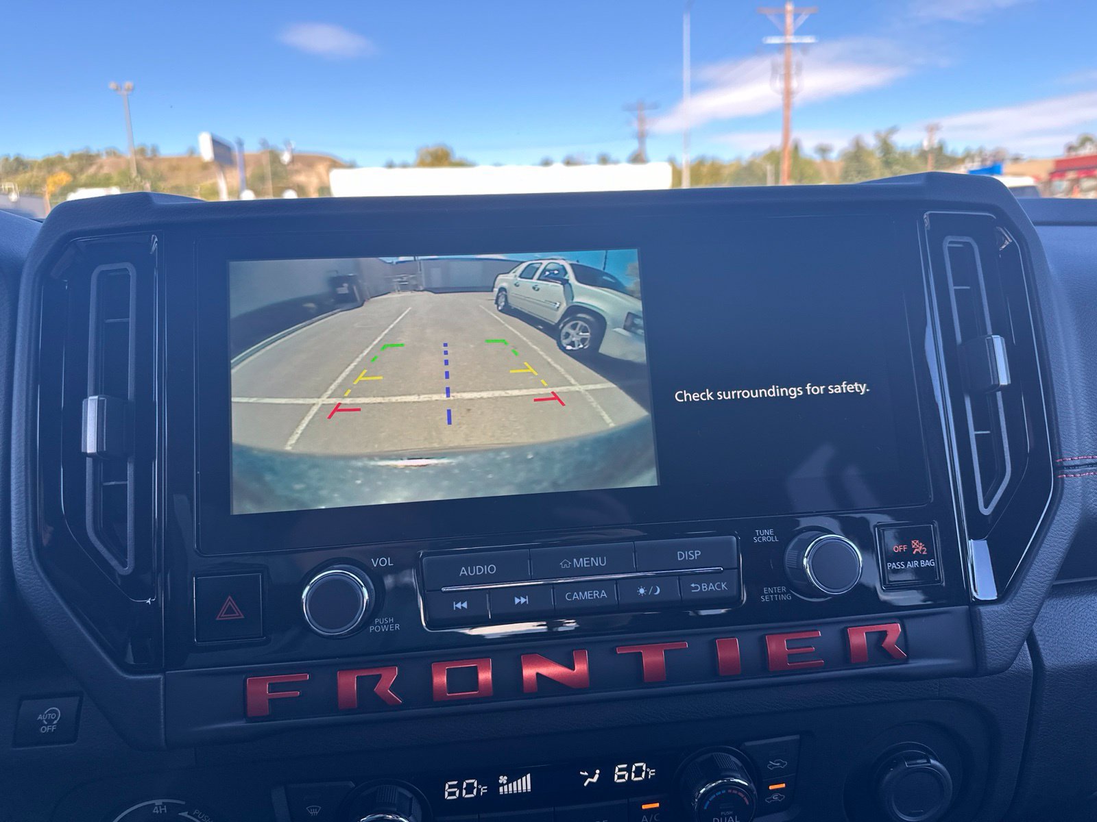 Used 2025 Nissan Frontier PRO-4X AWD/4WD image 51