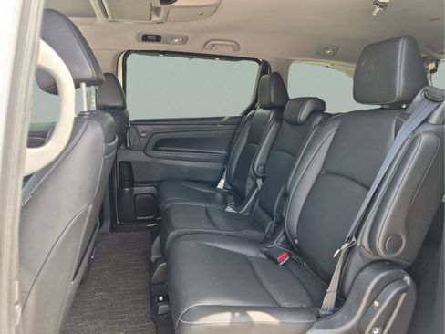 Certified 2024 Honda Odyssey Touring image 17