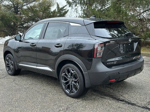New 2025 Nissan Kicks SR w/ SR Premium Package image 5