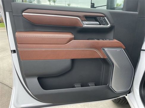 Used 2024 GMC Sierra 2500 Denali Ultimate w/ Max Trailering Package image 23