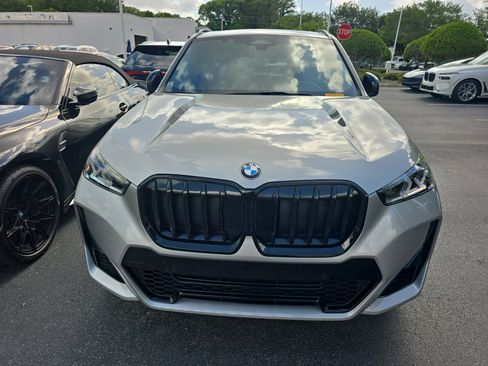 Used 2023 BMW X1 xDrive28i w/ M Sport Package AWD/4WD image 2
