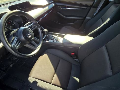 Used 2021 MAZDA MAZDA3 s image 14