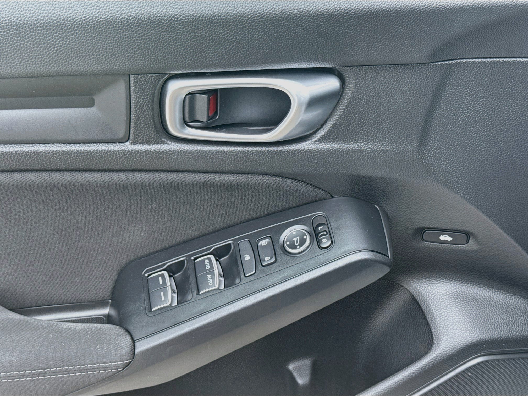 Used 2024 Honda Civic Sport image 14