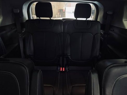 Used 2023 Jeep Grand Cherokee L Limited w/ Trailer Tow Group (B) image 21