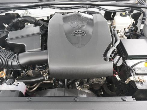 Used 2019 Toyota Tacoma TRD Off-Road AWD/4WD image 24