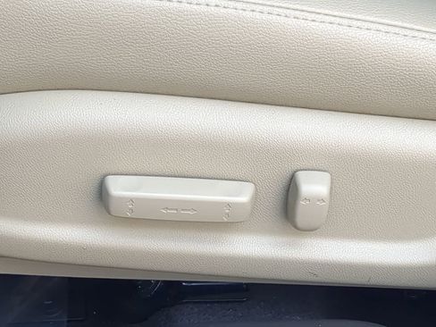 Used 2018 Acura ILX w/ Premium Package image 17