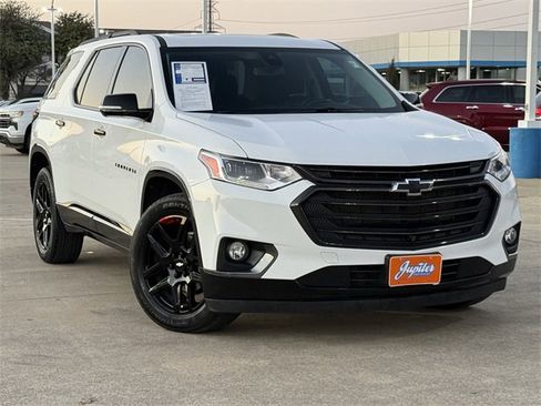 Certified 2020 Chevrolet Traverse Premier w/ Redline Edition image 2