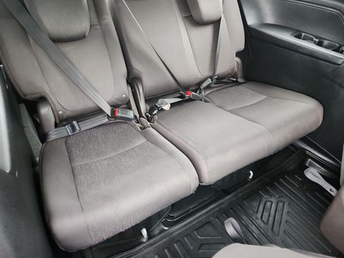 Used 2018 Honda Odyssey LX image 8