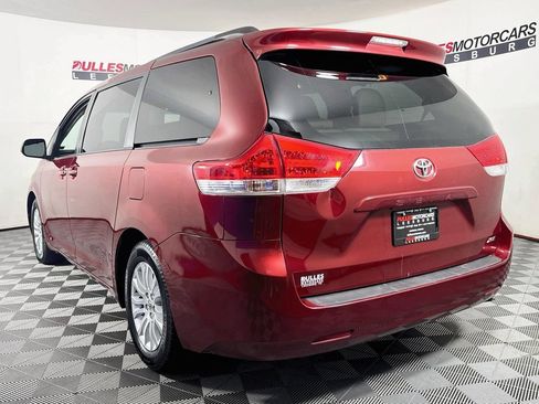 Used 2011 Toyota Sienna XLE FWD image 5