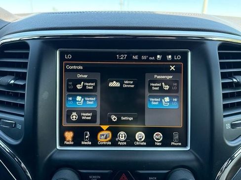Used 2016 Jeep Grand Cherokee Overland w/ Advanced Technology Group AWD/4WD image 36