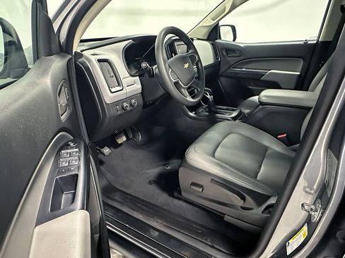 Used 2022 Chevrolet Colorado W/T w/ Custom Special Edition AWD/4WD image 21