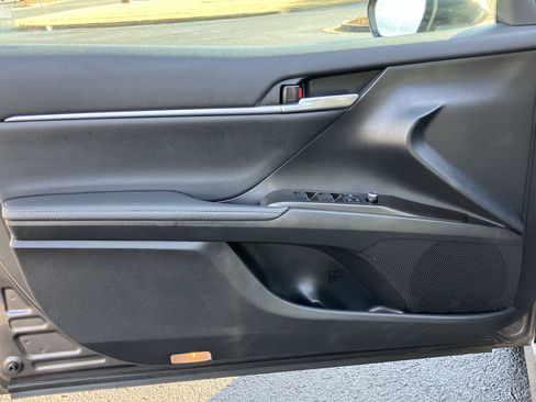 Used 2023 Toyota Camry XLE image 14