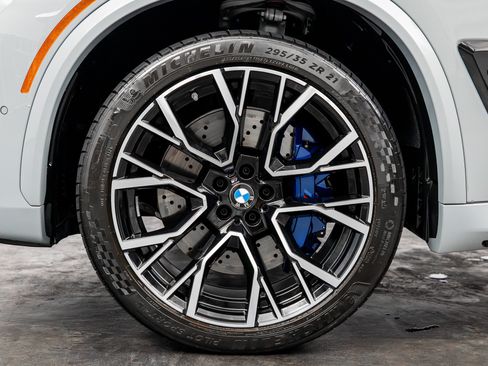 Used 2025 BMW X5 M Competition w/ Executive Package AWD/4WD image 11