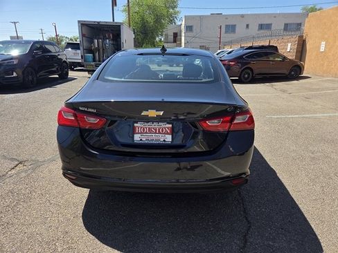 Used 2023 Chevrolet Malibu LS FWD image 2