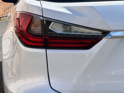 Used 2019 Lexus RX 350 FWD w/ Navigation Package image 31