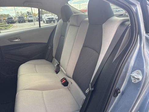 Used 2020 Toyota Corolla LE image 25