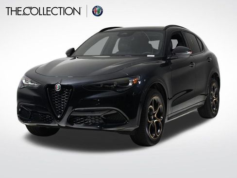 Used 2025 Alfa Romeo Stelvio Sprint image 1