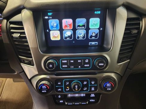 Used 2019 Chevrolet Suburban LS image 26