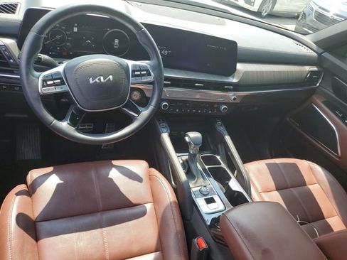 Used 2024 Kia Telluride SX w/ Towing Package AWD/4WD image 9