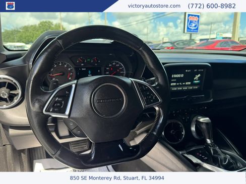 Used 2018 Chevrolet Camaro LT RWD image 16
