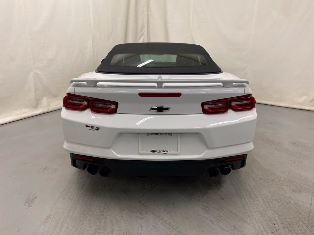 Used 2023 Chevrolet Camaro LT w/ Technology Package RWD image 7