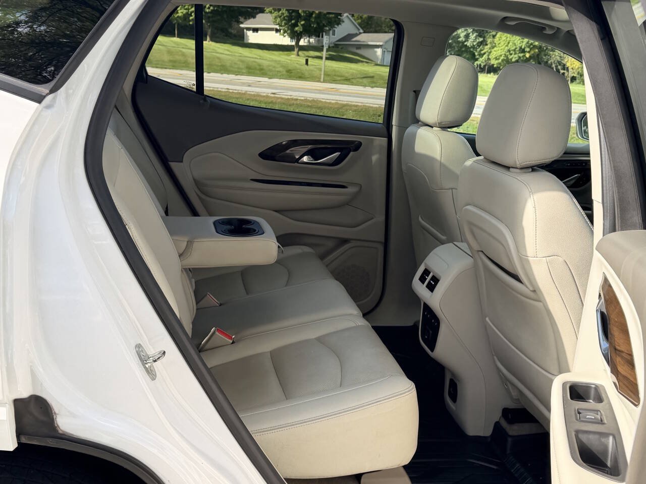 Used 2019 GMC Terrain Denali w/ Advanced Safety Package AWD/4WD image 30
